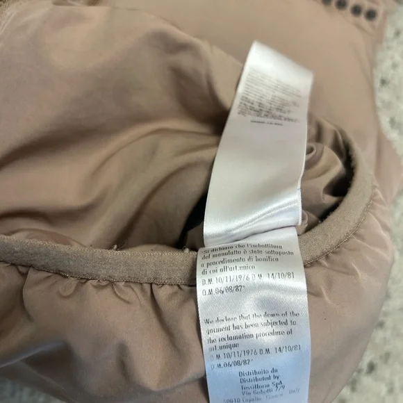 Patrizia Pepe size 40 (sz 6) soft pink Duck Down Vest with Studded BEE/Jewels - Picture 7 of 14